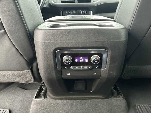 Certified 2022 Chevrolet Suburban RST w/ Luxury Package image 21