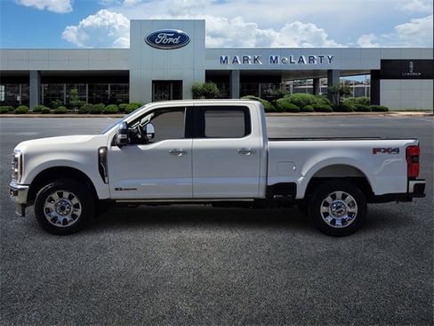 Certified 2025 Ford F250 Lariat w/ Lariat Ultimate Package image 2