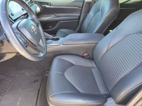 Used 2021 Toyota Camry SE w/ Carpet Mat Package (TMS) FWD image 16