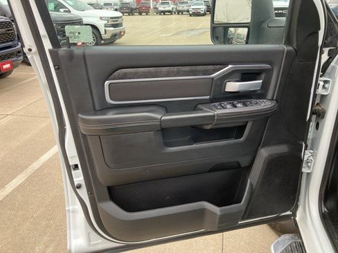 Used 2024 RAM 2500 Big Horn w/ Safety Group image 10