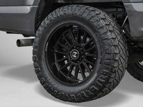 Used 2019 Ford F150 XLT image 58