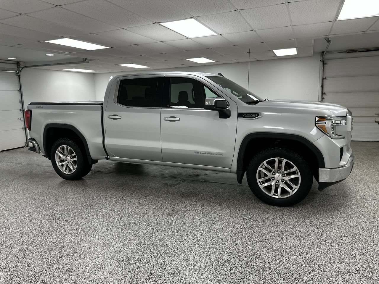 Used 2021 GMC Sierra 1500 SLE AWD/4WD image 2