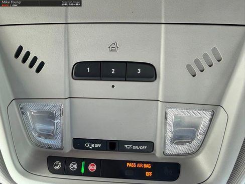 Certified 2019 Chevrolet Equinox LT w/ Driver Convenience Package image 33