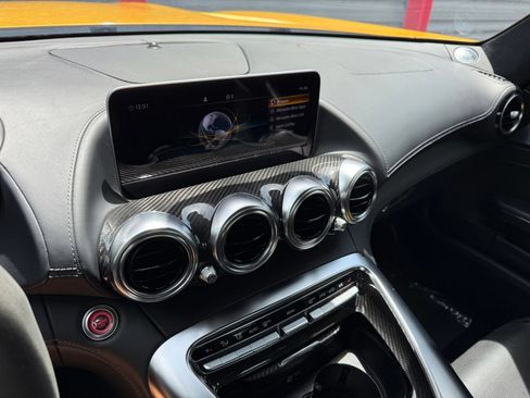 Used 2020 Mercedes-Benz AMG GT C image 40
