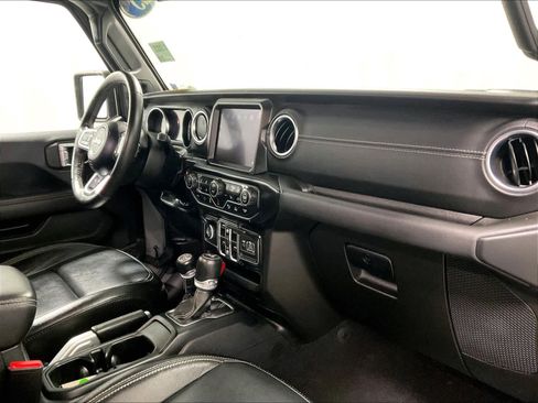 Used 2023 Jeep Wrangler Sahara w/ Cold Weather Group image 14