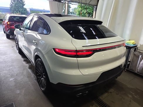 Used 2020 Porsche Cayenne S AWD/4WD image 4