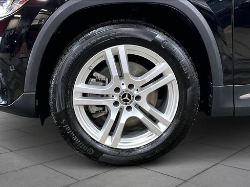 Used 2023 Mercedes-Benz GLA 250 4MATIC image 11