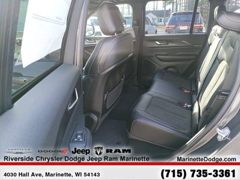 New 2025 Jeep Grand Cherokee Altitude AWD/4WD image 25