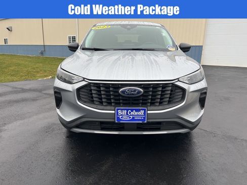 Used 2023 Ford Escape Active w/ Cold Weather Package image 9