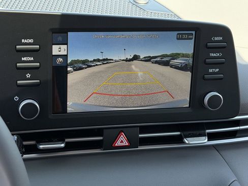 New 2026 Hyundai Elantra SEL Sport FWD image 13