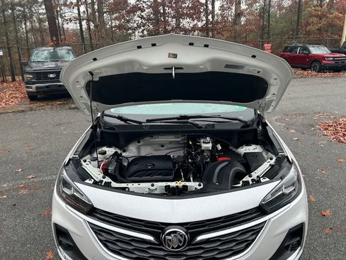 Used 2020 Buick Encore GX Essence w/ Advanced Technology Package image 12