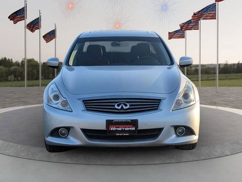 Used 2011 INFINITI G37 Journey w/ Premium Pkg image 2