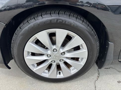 Used 2014 Honda Accord EX-L image 11