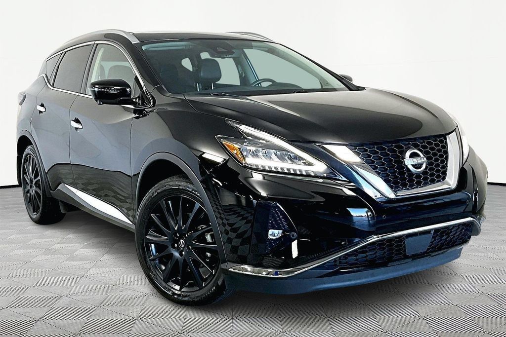 Used 2024 Nissan Murano Platinum w/ Cargo Package FWD image 1
