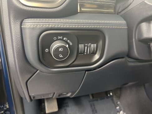 Used 2022 RAM 3500 Limited image 12