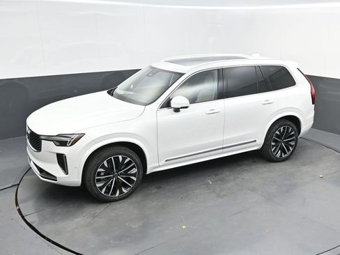 New 2026 Volvo XC90 B6 Ultra w/ Protection Package AWD/4WD image 40