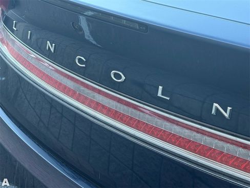 Used 2019 Lincoln MKZ Reserve w/ Luxury Package image 12