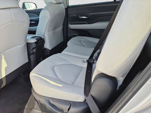 New 2026 Toyota Grand Highlander FWD image 15