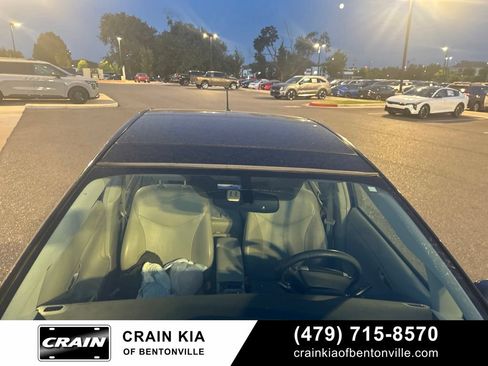 Used 2011 Toyota Prius Four w/ Solar Roof Pkg FWD image 27