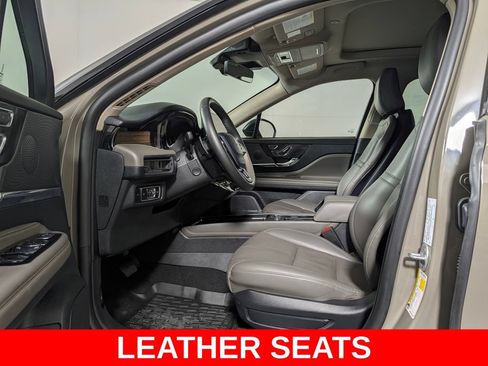 Used 2025 Lincoln Corsair Reserve AWD/4WD image 10
