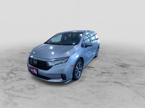 Used 2023 Honda Odyssey Touring image 5