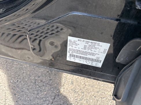 Used 2015 Ford Edge Titanium image 17