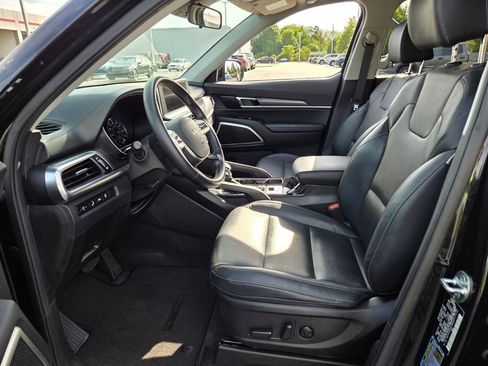 Used 2022 Kia Telluride S image 4