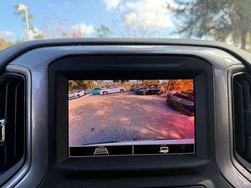 Used 2023 Chevrolet Silverado 1500 Custom image 19