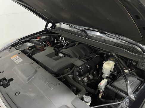 Used 2019 GMC Yukon XL Denali w/ Open Road Package image 26