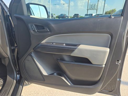Used 2021 Chevrolet Colorado W/T w/ Custom Special Edition RWD image 27