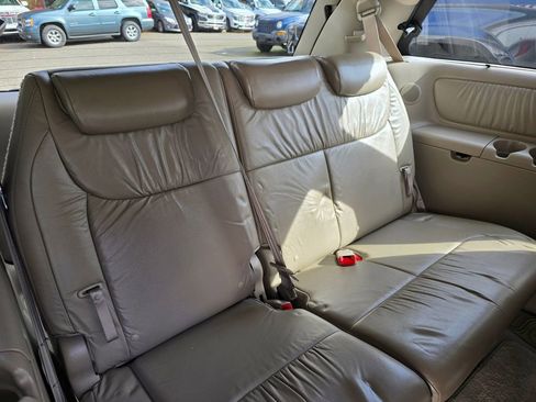 Used 2010 Toyota Sienna XLE image 49