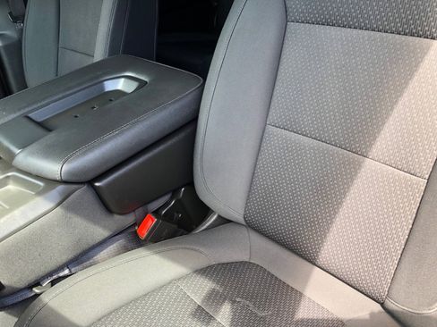 Used 2021 Chevrolet Silverado 1500 Custom image 22