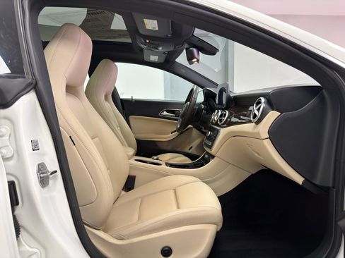 Used 2019 Mercedes-Benz CLA 250 image 10