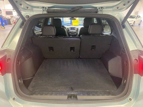 Used 2022 Chevrolet Equinox RS image 42