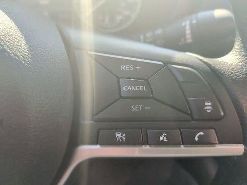 Used 2025 Nissan Sentra SV FWD image 26