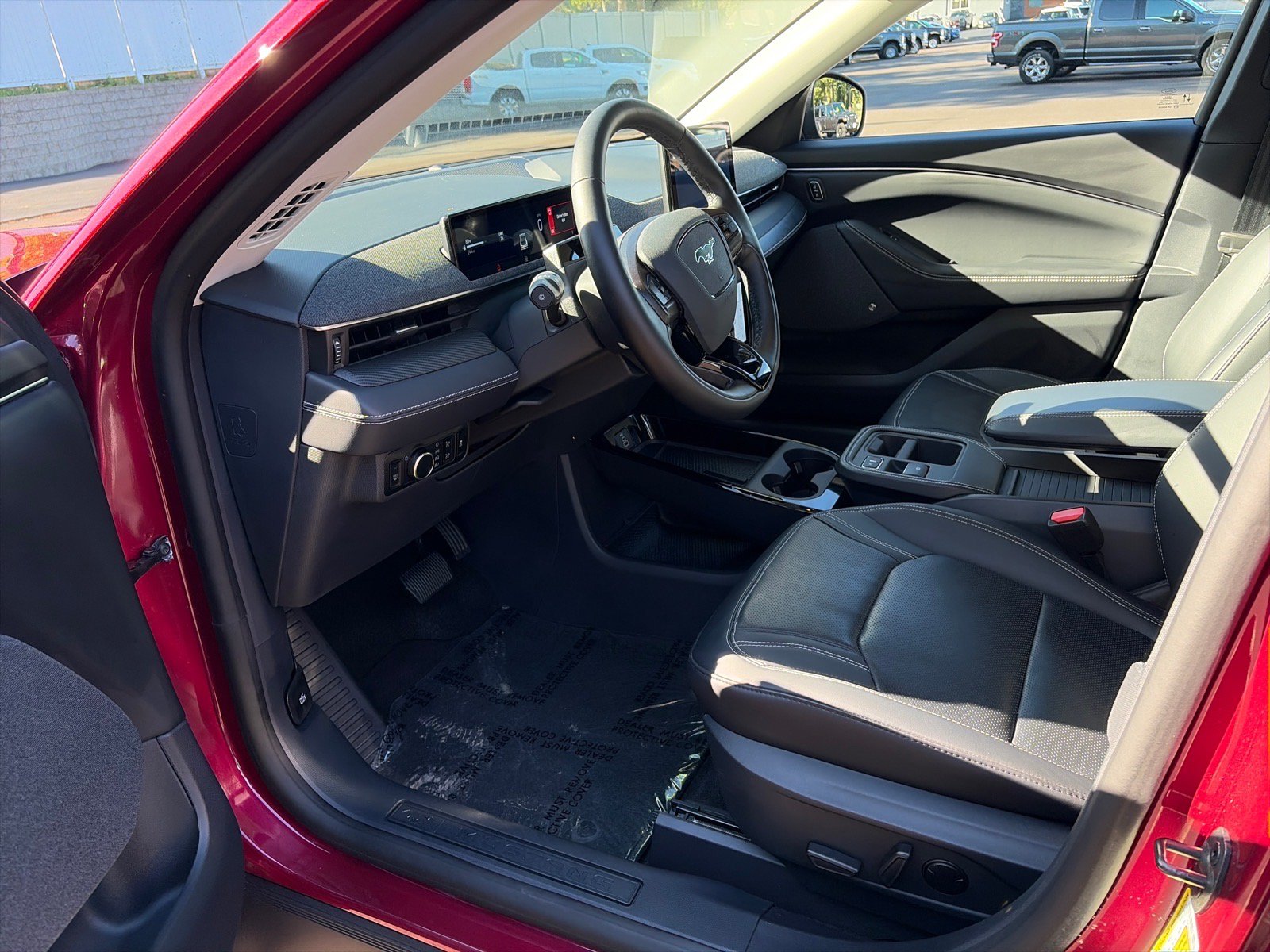 Used 2025 Ford Mustang Mach-E Premium AWD/4WD image 9