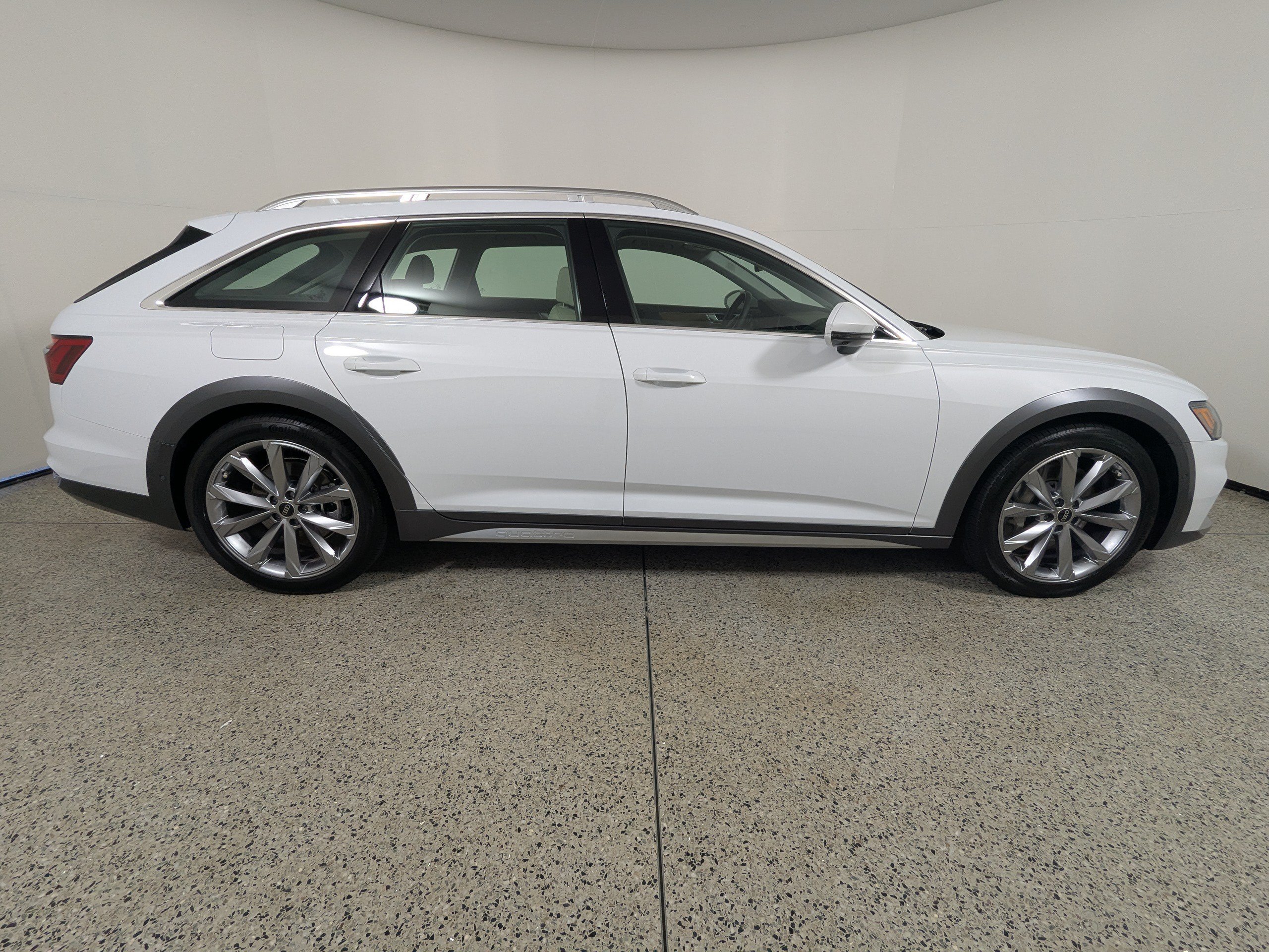 Certified 2024 Audi A6 3.0T allroad Prestige AWD/4WD image 8
