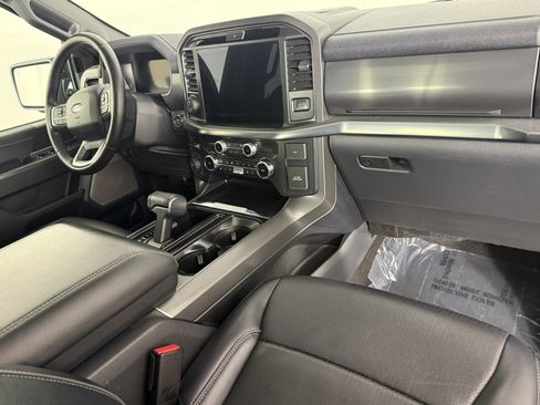 Used 2025 Ford F150 Lariat AWD/4WD image 11