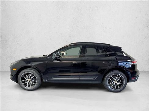 Certified 2026 Porsche Macan AWD/4WD image 2