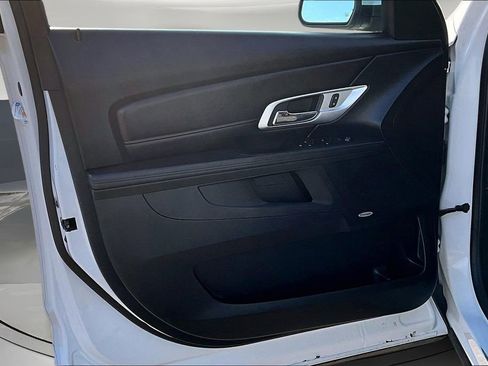 Used 2017 GMC Terrain SLE w/ Technology Package image 20