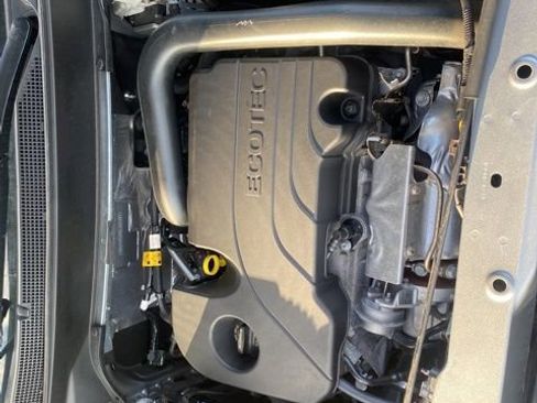 Used 2025 Chevrolet Equinox LT image 34