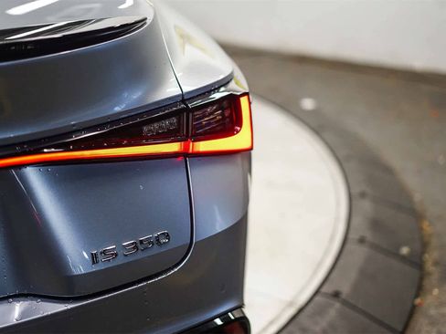 Used 2023 Lexus IS 350 F Sport image 8