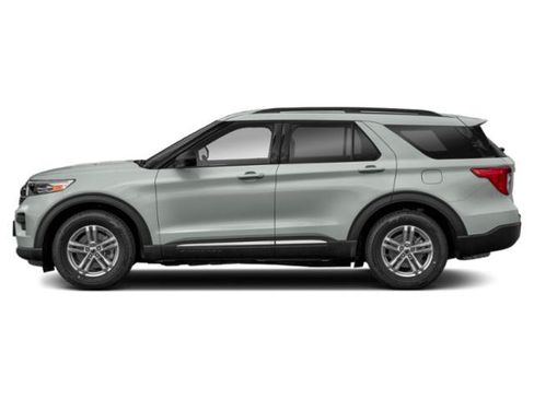 Used 2020 Ford Explorer XLT w/ Equipment Group 202A AWD/4WD image 2