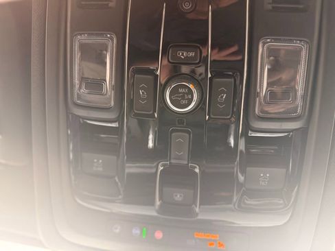New 2026 Chevrolet Suburban Premier RWD image 29