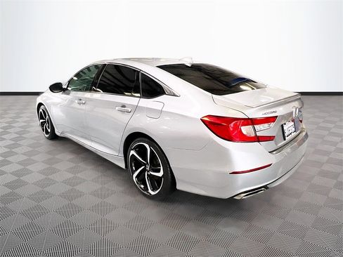 Used 2019 Honda Accord Sport image 5