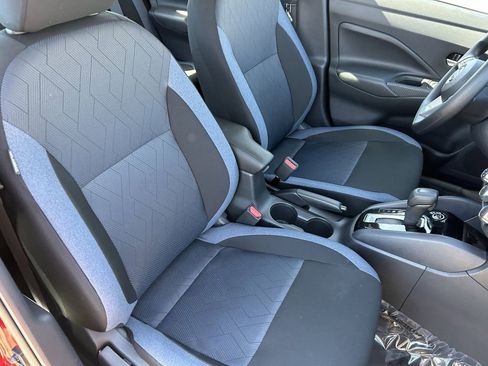 New 2025 Nissan Versa SV w/ Trunk Package image 10