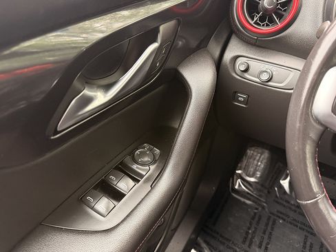 Used 2020 Chevrolet Blazer RS w/ LPO, Floor Liner Package FWD image 19