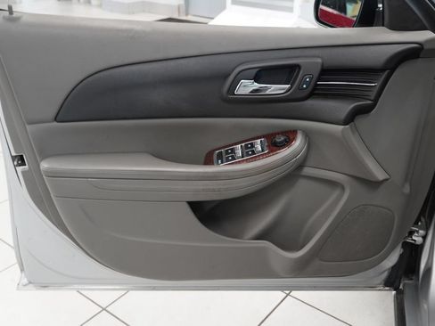 Used 2013 Chevrolet Malibu LS FWD image 16