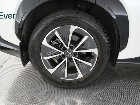 Used 2024 Lexus RZ 450e Premium w/ Accessory Package (Z1) AWD/4WD image 9