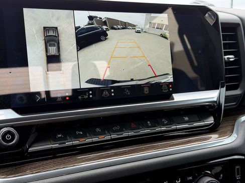 Used 2025 Chevrolet Silverado 1500 LT Trail Boss w/ LT Trail Boss Premium Package image 22